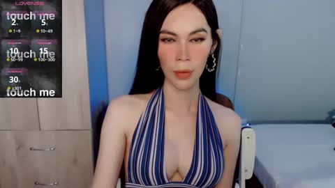 Snapshot of lolly_lips69 chatting on February 12, 9:42 am hana online show from February 12, 9:42 am