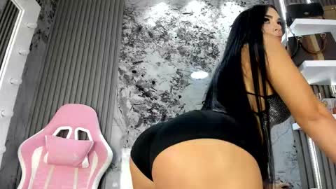 Doll Queen online show from February 28, 6:14 pm