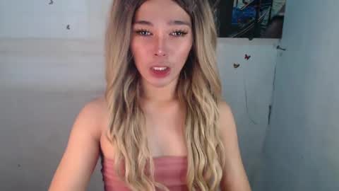 louilalicious online show from February 13, 6:52 am