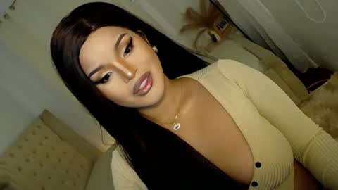    MONA    online show from January 20, 5:15 am