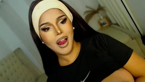    MONA    online show from November 12, 6:07 pm