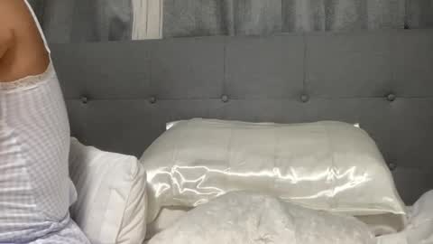 Lunacats online show from March 27, 12:03 am