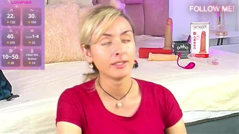 lunitadiva online show from November 30, 3:47 pm