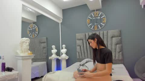 Maddy Moon  online show from February 11, 1:57 am