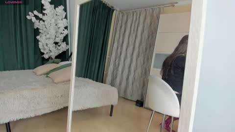 Medison online show from November 23, 2:13 am