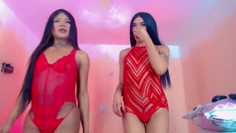 mafer_dolls_ online show from February 3, 6:40 am