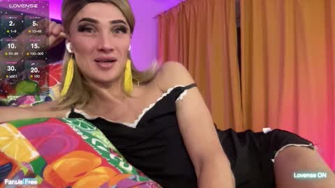 Mari online show from November 27, 3:14 pm