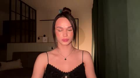 Mary online show from February 17, 6:15 pm