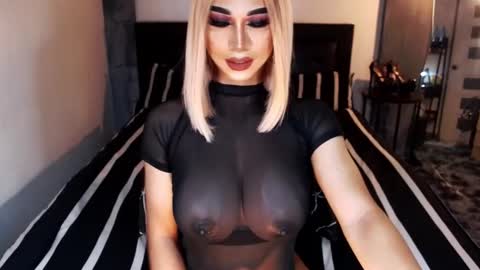 Aica online show from October 26, 4:58 pm