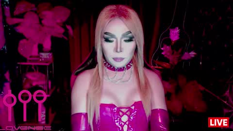 THE QUEEN ALPHA   Queen Medusa Prey online show from February 13, 4:08 am