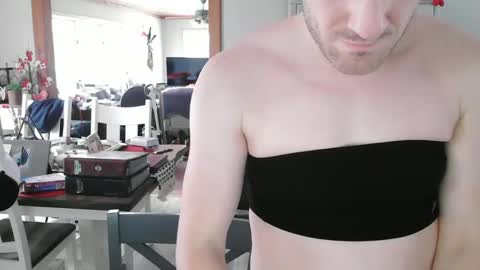 GlamTransGoddess online show from March 3, 10:18 pm