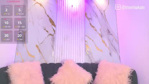 Mhia Kate online show from October 6, 12:05 pm