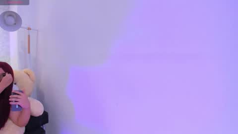 Miafox online show from February 6, 7:25 am