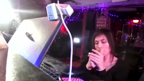 michelle_flowers online show from October 21, 3:20 am