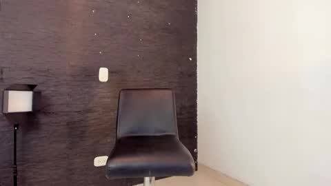  MELANIE  online show from September 11, 5:37 am