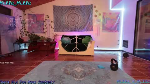 milla_milla online show from February 28, 6:31 am