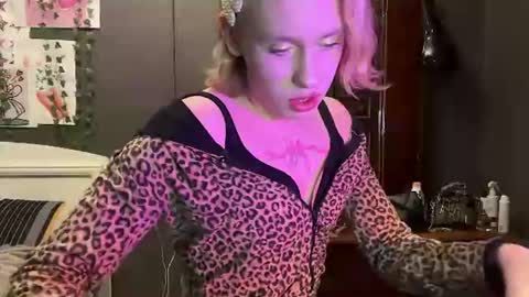 Anya online show from June 11, 10:08 pm