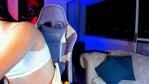 Sophie Cardenas ..... independent model online show from February 14, 2:41 am