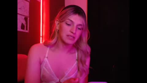 miss_taylors online show from March 12, 10:37 pm