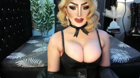 PRIESTESS CHANNEL online show from October 14, 7:36 pm