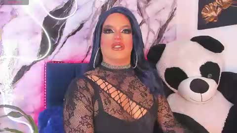 kassandra lazcano online show from August 3, 12:54 am