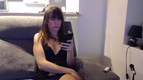 missthon online show from January 11, 2:25 pm