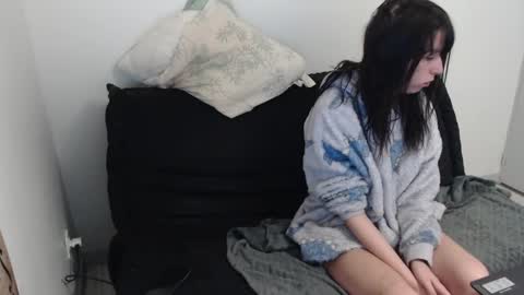 missthon online show from March 12, 10:16 am