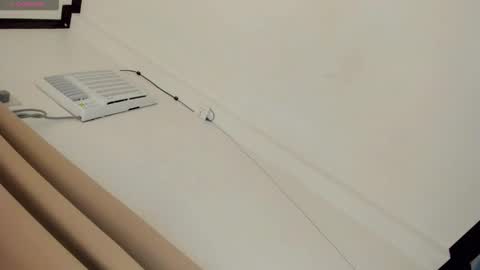 Molly Frakambush online show from November 24, 5:09 am