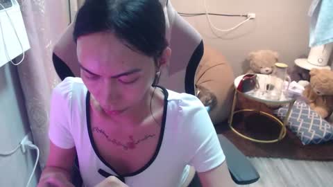 Snapshot of monstercockselfsuck chatting on September 21, 2:45 pm ELYSE A SIMPLE GIRL online show from September 21, 2:45 pm