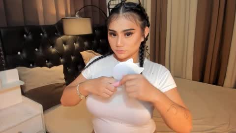 Ruthie online show from February 25, 3:20 am