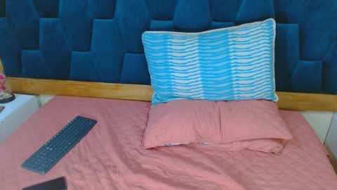 morrigan_luxus online show from October 23, 9:19 pm