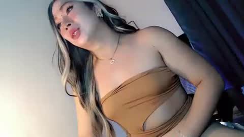 kimmy online show from February 5, 2:05 am