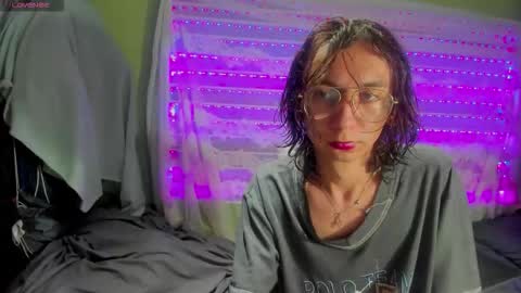 NAJI  online show from November 9, 9:15 pm