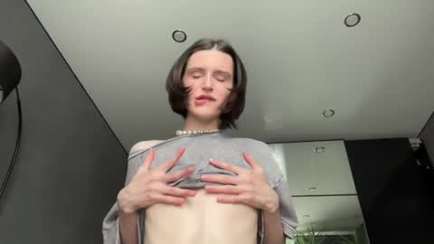 Niky online show from May 31, 1:29 pm