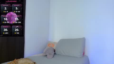 Noah fox online show from December 16, 4:45 pm