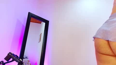 noahmonroe_11 online show from November 19, 8:31 pm