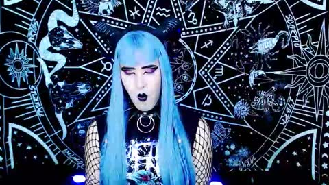 caroline online show from November 12, 2:02 am