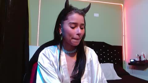 Snapshot of noha_thomson chatting on October 22, 8:56 pm Noha Thomson online show from October 22, 8:56 pm