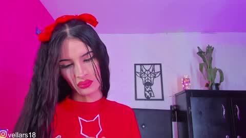 vella online show from November 11, 8:21 pm