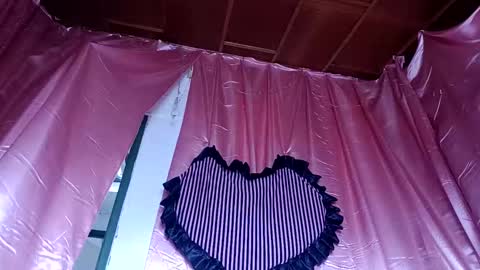 Jeannifer online show from November 17, 12:49 pm