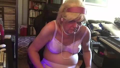 Pantyvioletlace online show from June 24, 10:29 pm