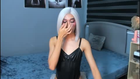 perryperezz online show from March 3, 3:28 am