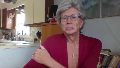 Snapshot of phillipa1023 chatting on February 2, 4:00 pm phillipa online show from February 2, 4:00 pm