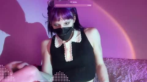 pixie_praxis online show from December 8, 8:09 am