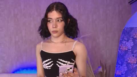 cris online show from February 18, 3:58 am