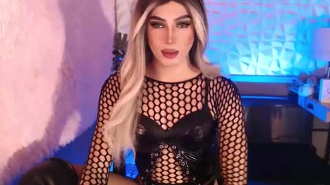 pixydominatrixx online show from December 21, 1:53 pm