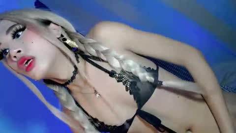 GODDESS PRECIOUS online show from November 28, 10:38 am