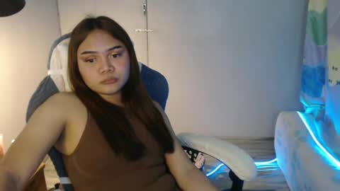 prettygurl25 online show from July 9, 6:12 pm