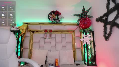 Snapshot of princess_helena_ chatting on December 14, 1:50 am princess helena  online show from December 14, 1:50 am