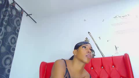 ANGIE VERONICA online show from December 7, 6:15 am